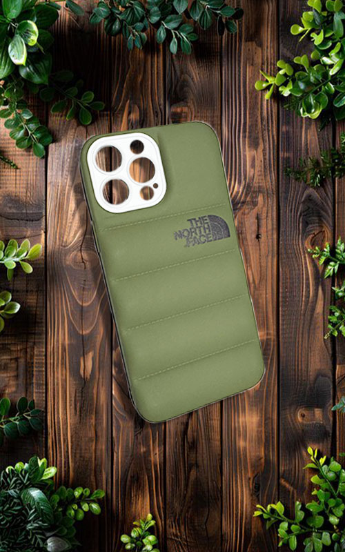 the_north_face_puffy_dark_green_iphone_15_pro
